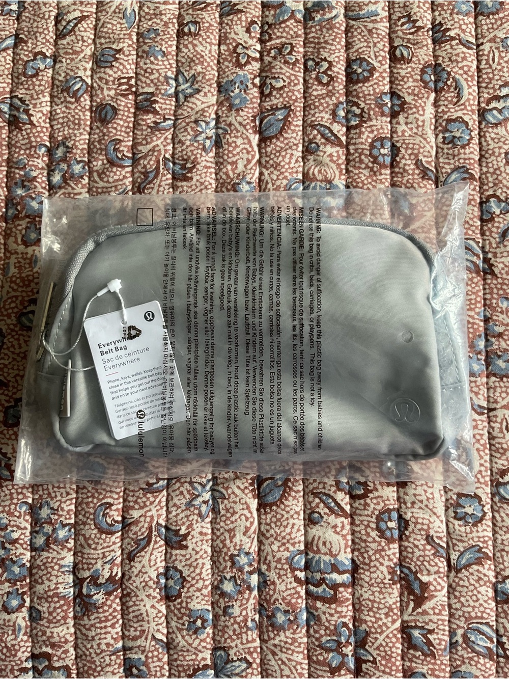 Lululemon Everywhere Light Gray Belt Bag 1L
